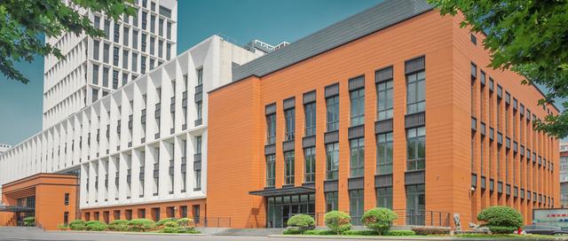 北京联合大学和北京物资学院,谁才是最优解?