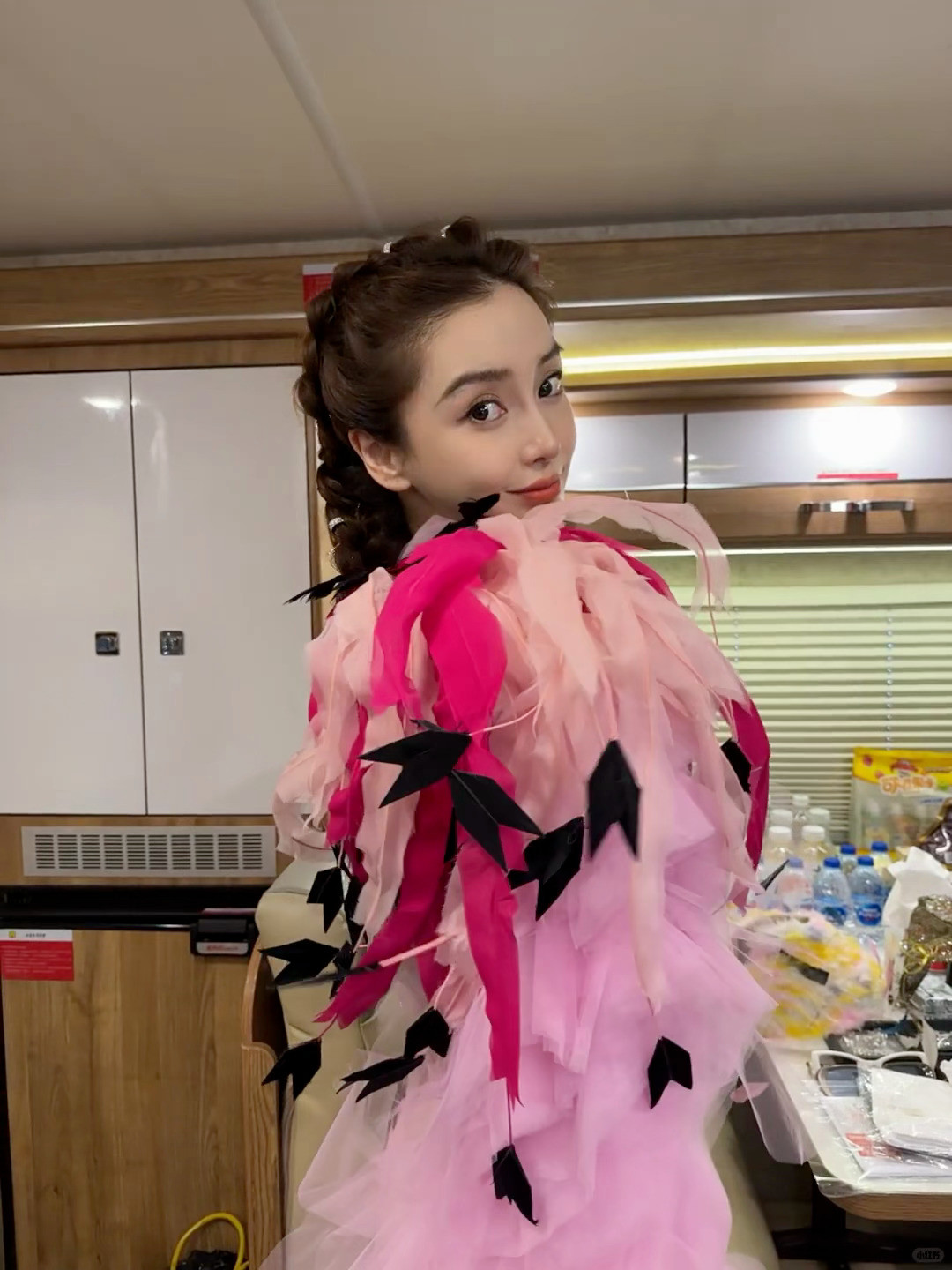 angelababy万圣节妆造我不行了怎么这么漂亮，上天真的是给了ab一个完美的