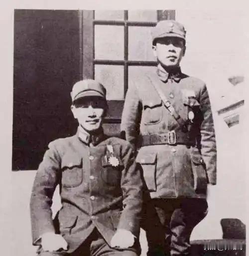 当年华野13万打黄百韬的7万在碾庄进行决战的时候，其实打的并不轻松，华野是直接从