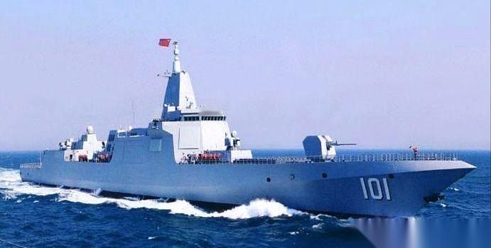 当055打光导弹时，你的航母已经成了废铁