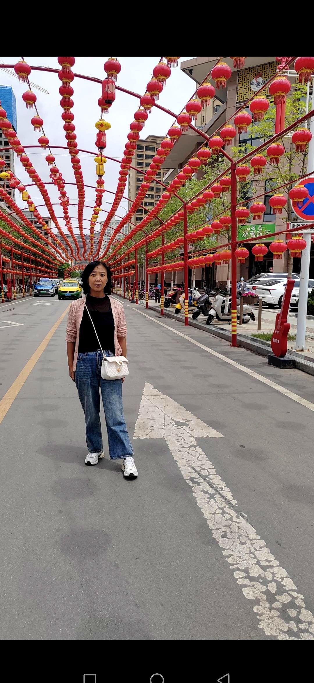 我54岁。现在110斤。为了穿啥都好看，我昨天一天有没有吃饭，一周闭食一天，