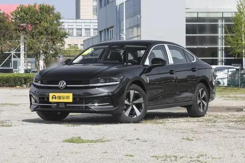 一汽-大众迈腾35周年严选款实车，这哪是纪念款，简直可以说是迈腾“清仓式让利”