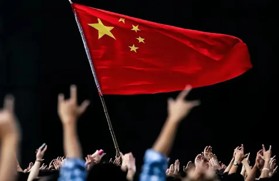 上周两件大事，可以被视为中国确立世界大国地位之重大转折，这也许将来会被写入世界史