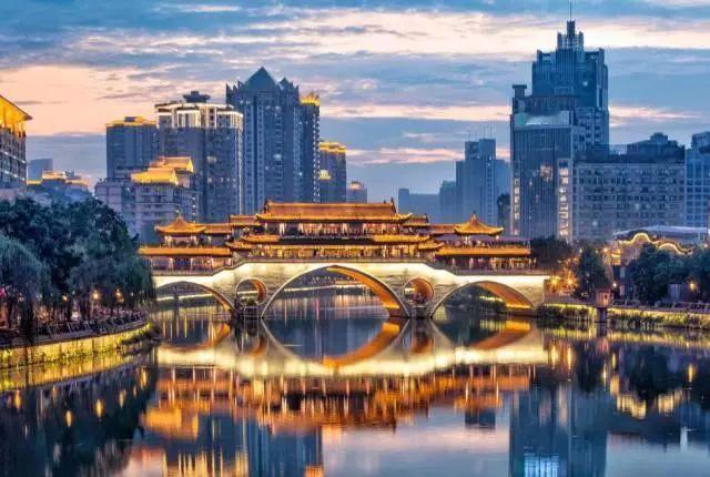 国内最宜居的5大城市一、成都。这是唯一一座让“慢”成为城市标签的地方。早餐一