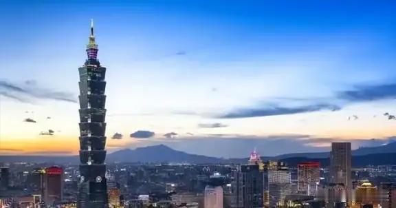 别以为台海问题，是谁拳头硬谁说了算。真正拖住统一脚步的，很可能是藏在国内的一群“
