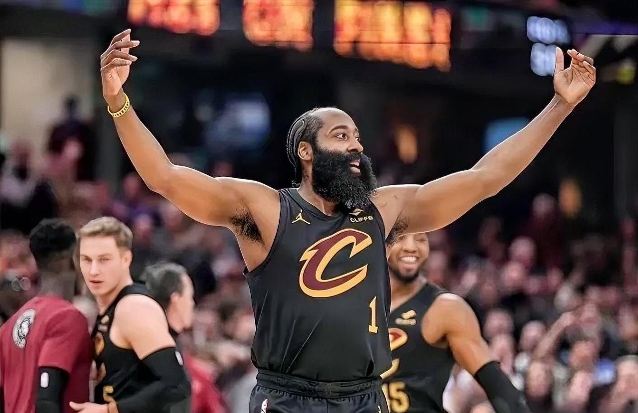 74场常规赛比赛打完！！！骑士目前取得46胜28负的战绩，目前排名东部第4。