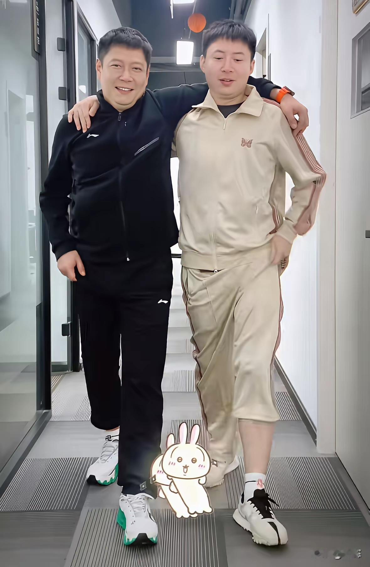 coco为了方博的袜子，也是拼了！[捂脸哭][捂脸哭]coco昨天从河北返回北京，