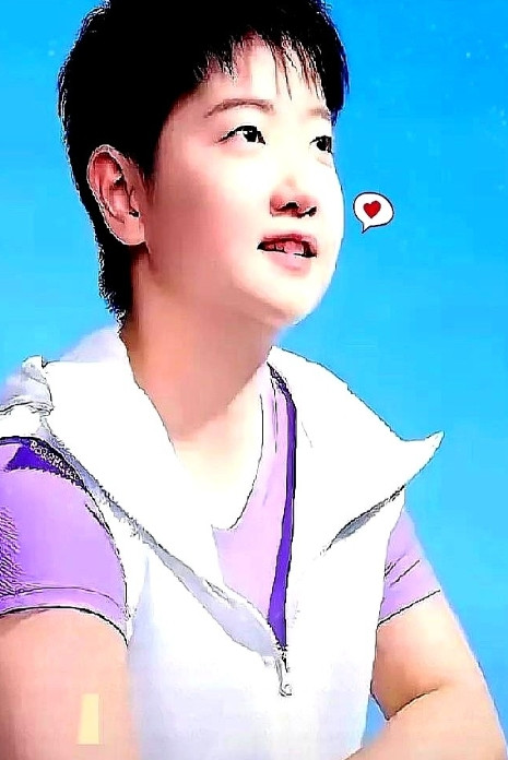 如今两个人渐行渐远…瞅瞅莎莎微博粉丝三天暴涨两百万这数据，简直不要太夸张！