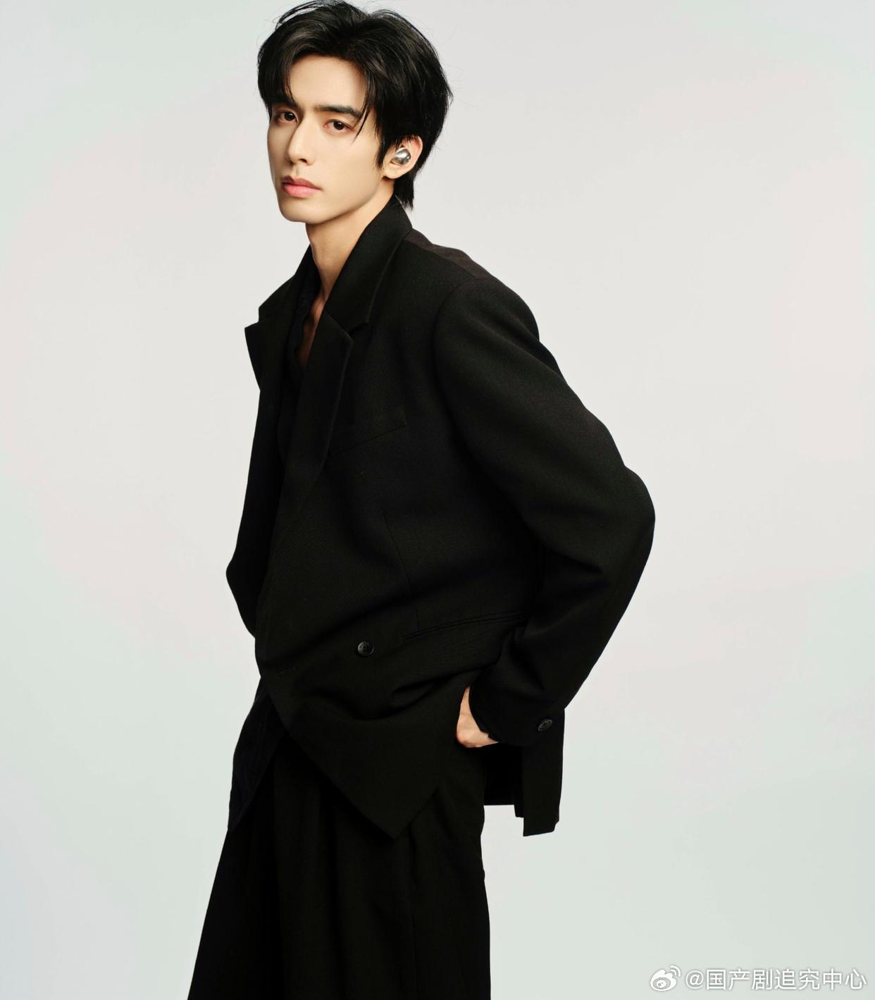 1.宋威龙和张婧仪只是普通的合作同事，私下几乎没有往来，而且宋威龙目前有稳定交