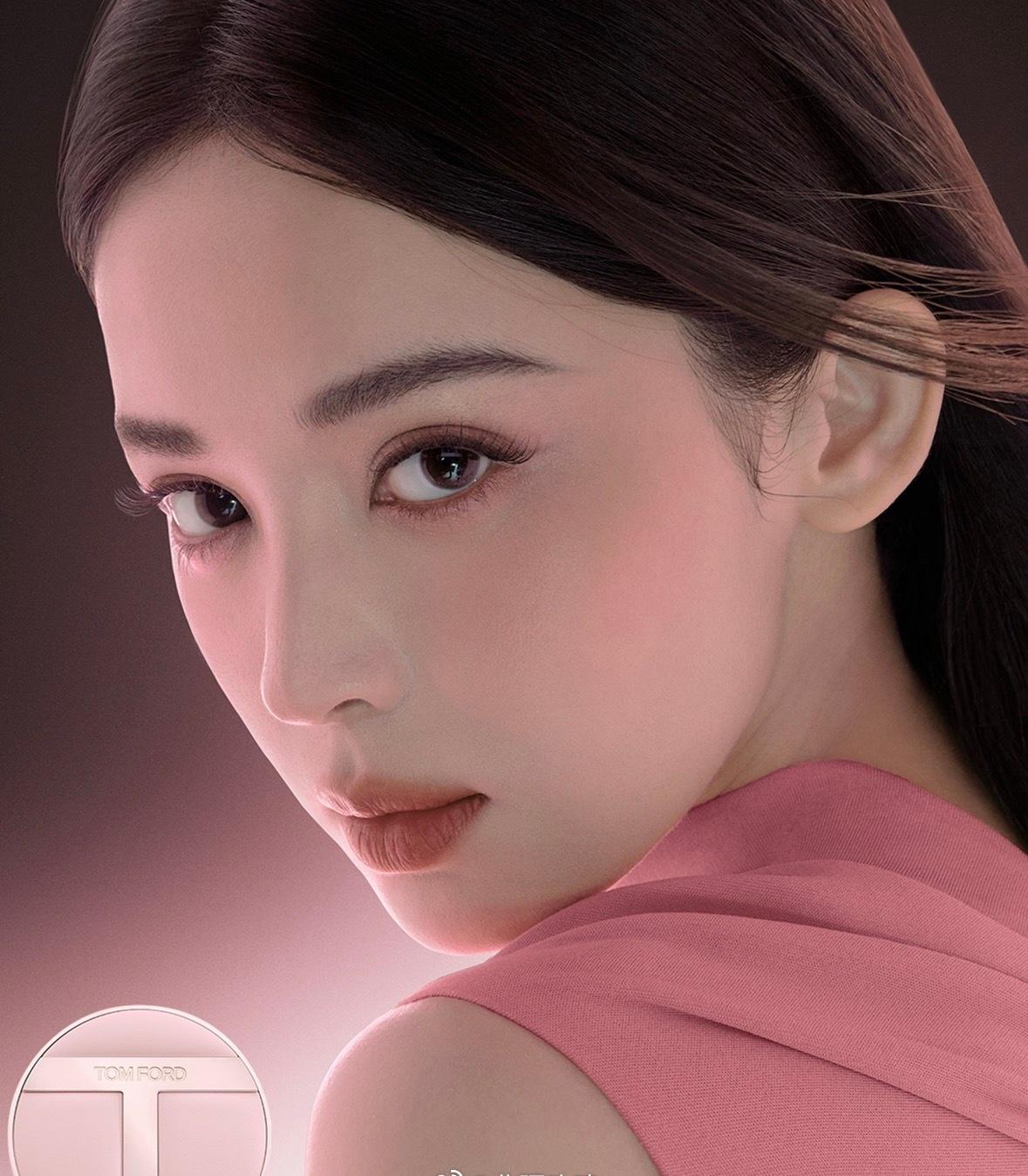 娜扎&TOMFORD美女配高奢，这组物料直接封神好吗！！​​​