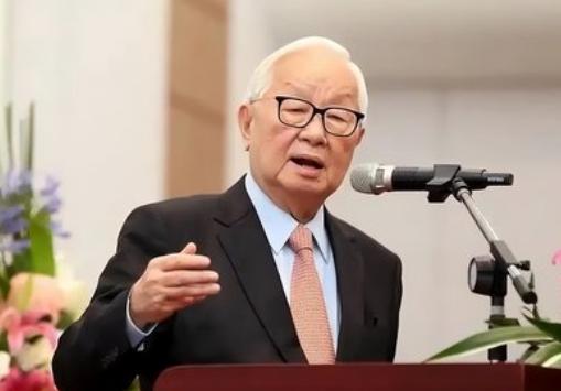 台积电创始人张忠谋毫不客气地表示：“有钱就牛？中国14亿人口，从来就不缺人才，全