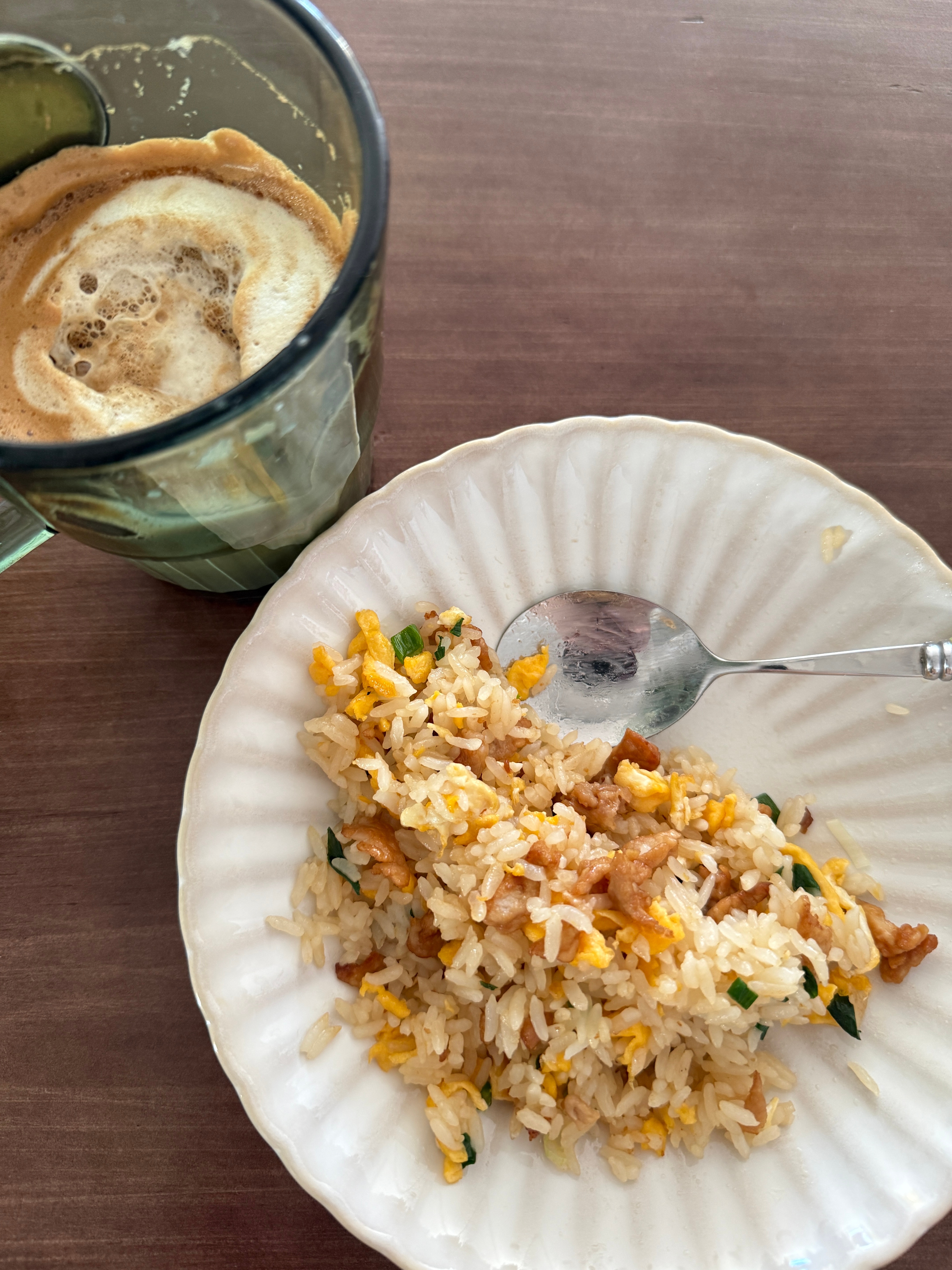 今天早饭是鸡蛋肉丝炒饭🍚（快吃完才想起来拍）早上好大家！早安