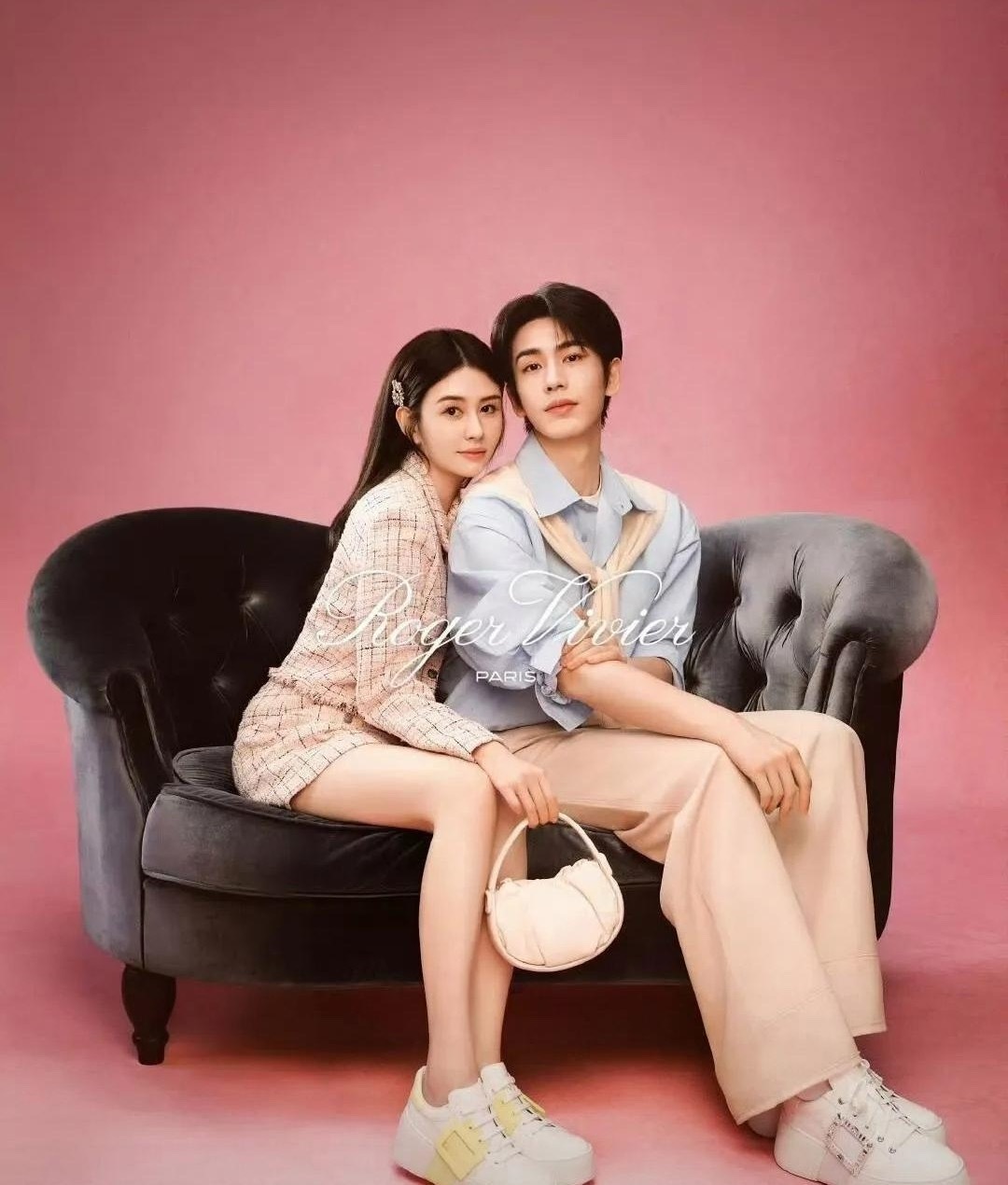 进娱乐圈起个不容易重名的艺名，是很有必要的。后来者不改名，很容易被认为是蹭前者流