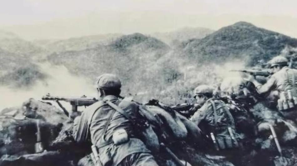 1951年，王德福带领全班坚守阵地，打退敌人9次冲锋，全班牺牲3人，王德福很纳闷