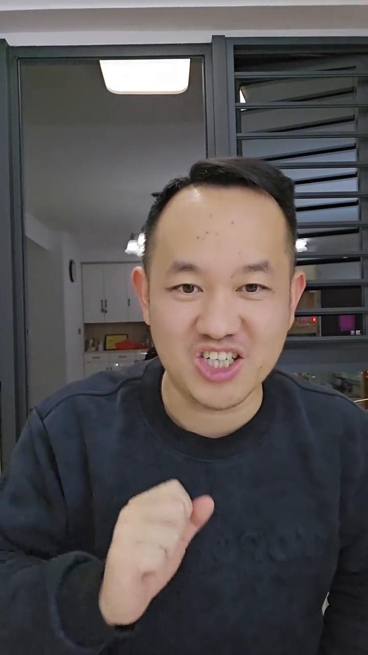 3500元最高端手机。3000到4000块钱之间市场上面最好用的手机有今天这几