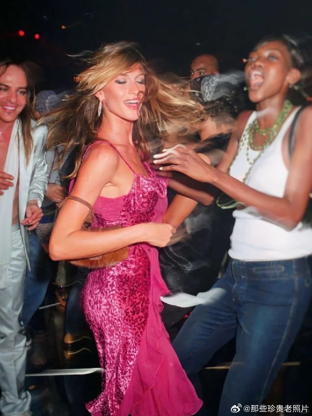 2002年，Dior“addict”香水发布会派对