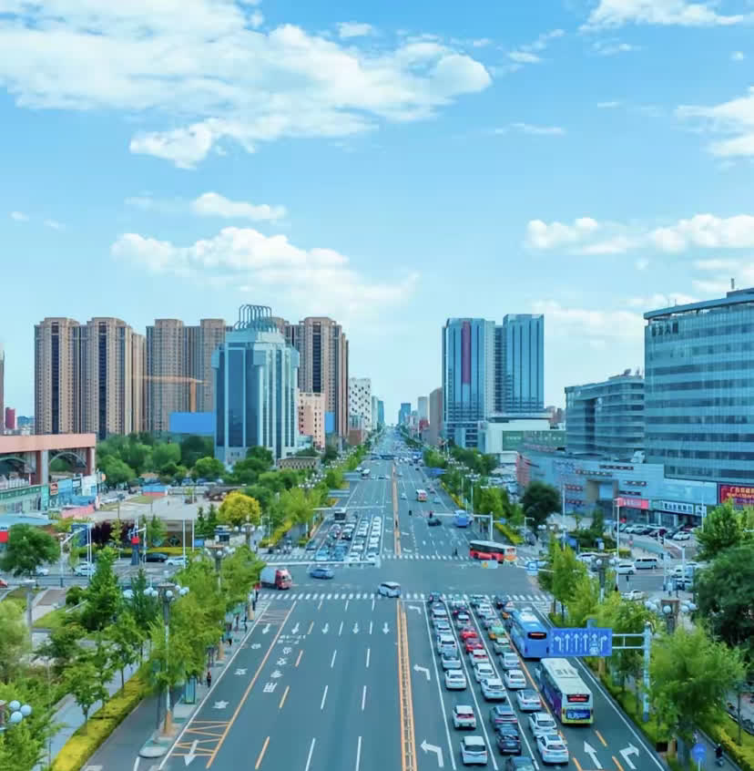 唐山，GDP破万亿，河北独一份。可这城市面貌，咋就透着一股子朴实劲儿呢？
