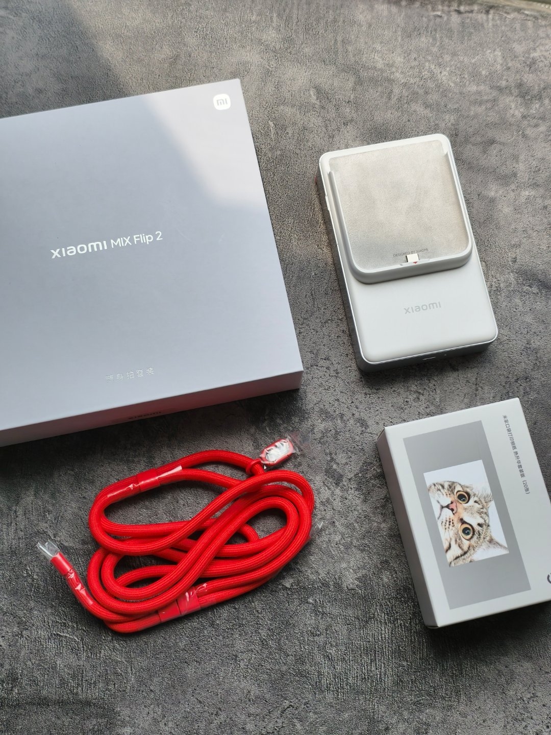 买了套XiaomiMIXFlip2随身拍套装，小折叠进化完整版[dog