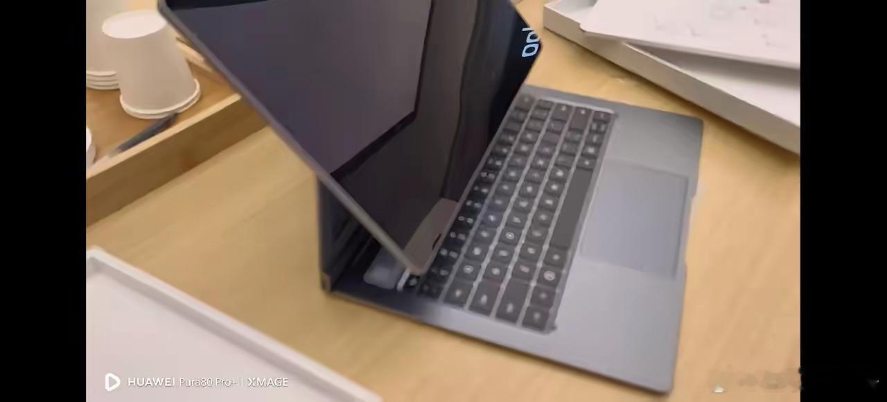 又是华为“惹祸”！这下整个PC市场都要坐不住了，明明大家做笔记本做得好好的，现在