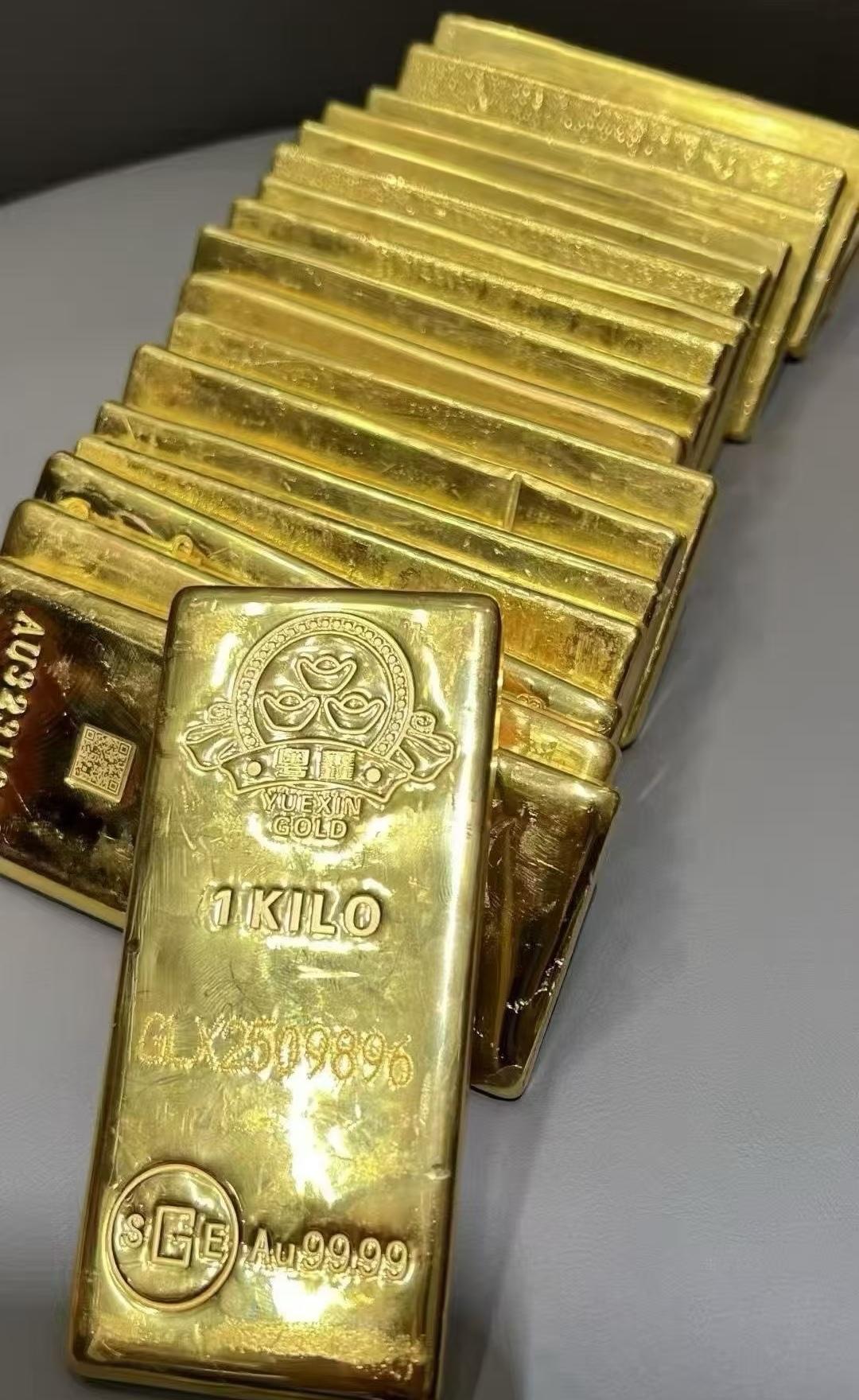 黄金不好卖真不是因为不值钱，而是规则变了。你攒了七八百克，以为随时能换钱，结