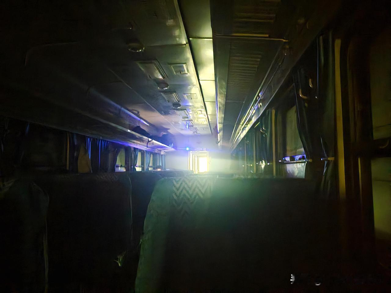 武汉铁路局开通非空绿皮，前后坐了4趟。说点旅途见闻。见闻一：从云梦回程，旅客人