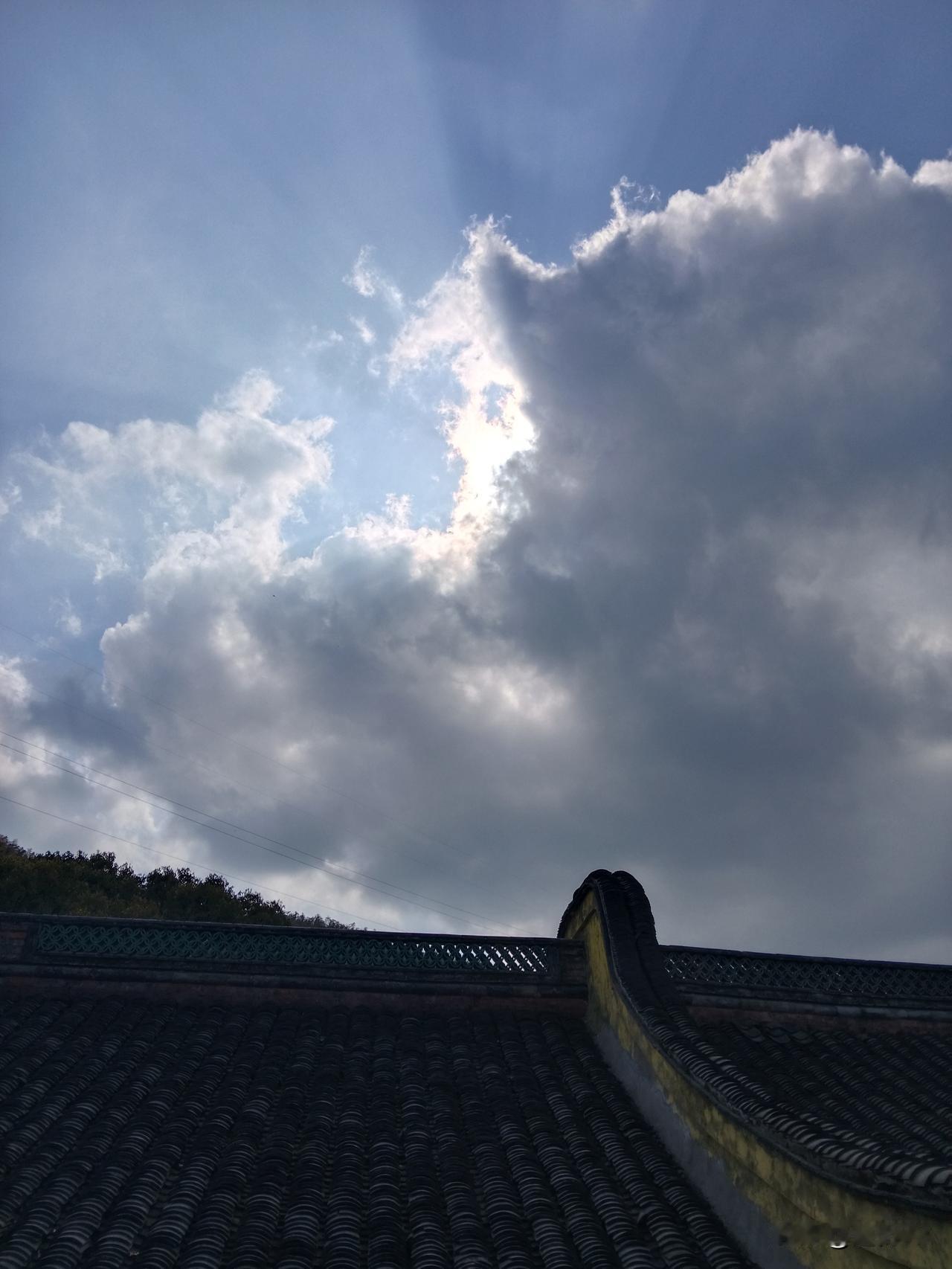 为什么东亚人的智商全球最高?智商这个东西，我知道有一种主流观点，它是天生的。但是