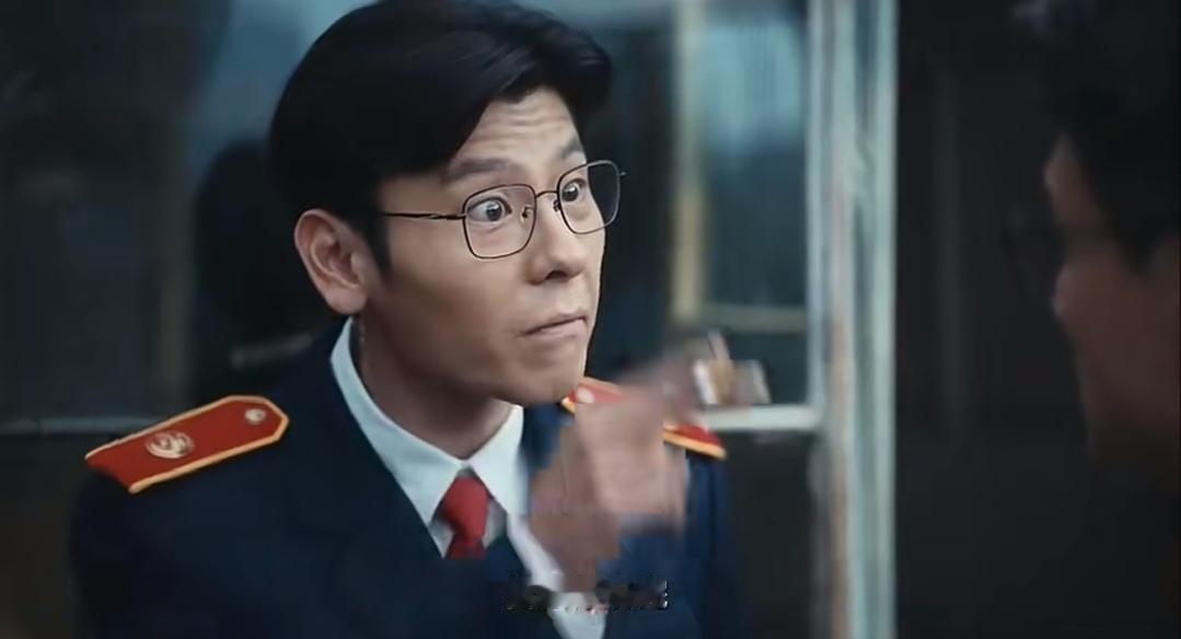 《重器》：夏英杰被害身亡，看不到陈一众的悲伤，却看到余高远的杀气腾腾，这年轻演