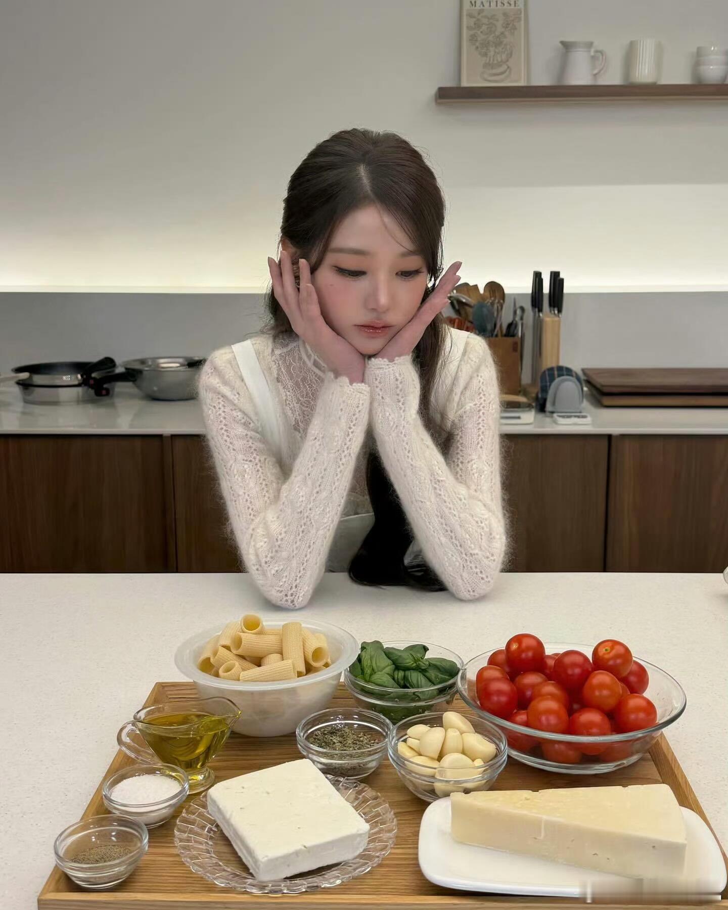 沉溺于张元英的温柔