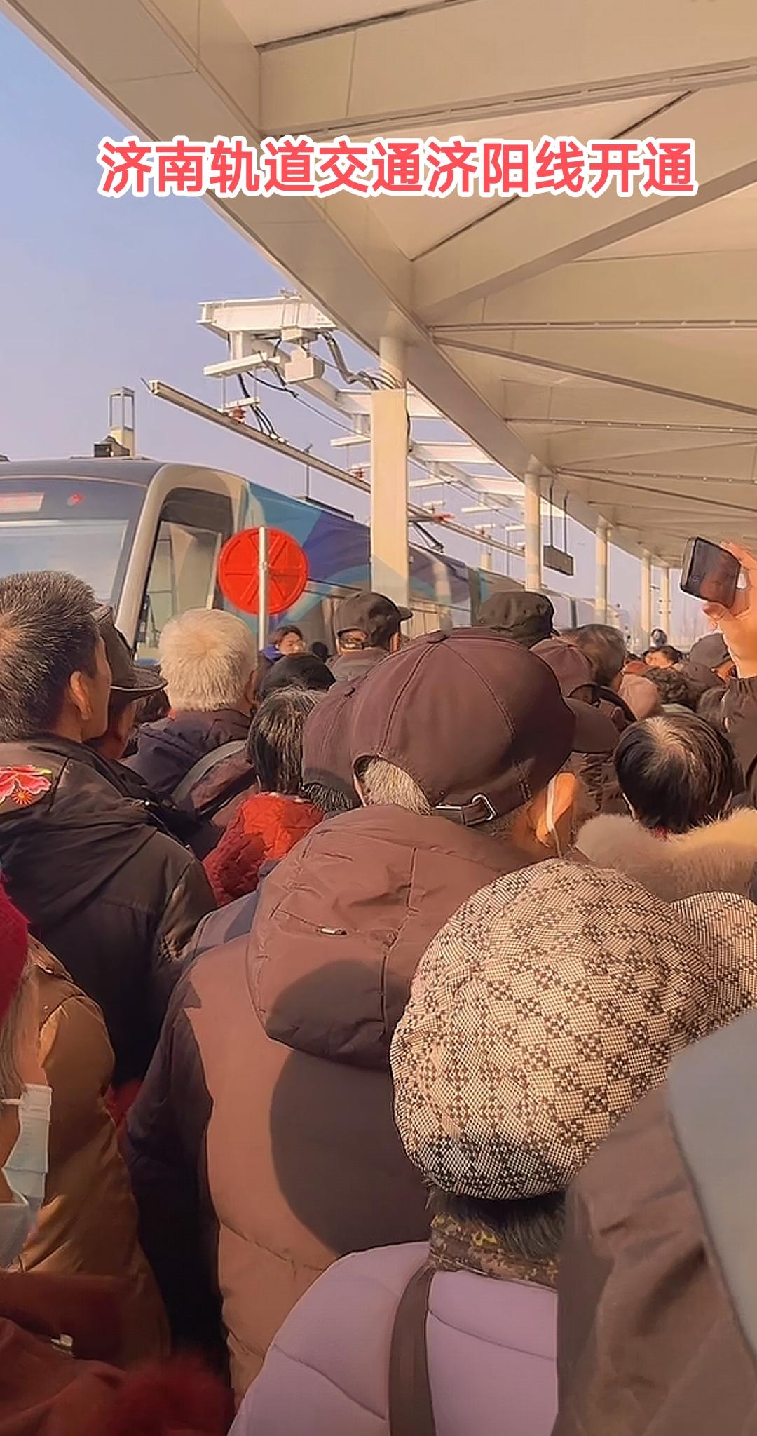 今天上午济南地铁济阳线正式开通。这样的话黄河北岸起步区与济阳区核心地段终于有了地