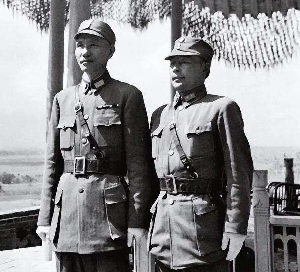 1962年2月10日，蒋介石探望病重的胡宗南，胡宗南泪流满面，说：”这里（台湾）