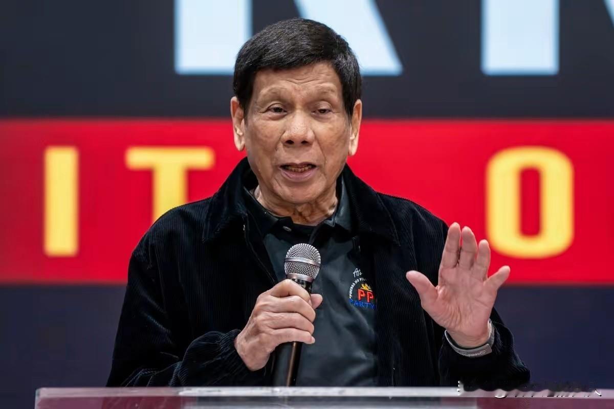 突然想，这人现在怎么样了？回家了没？[捂脸哭]