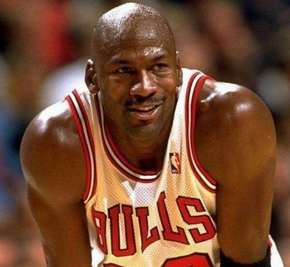 NBA月最佳前四都有谁？杜兰特垫底，詹皇断崖式领先！NBA每个赛季从10月末