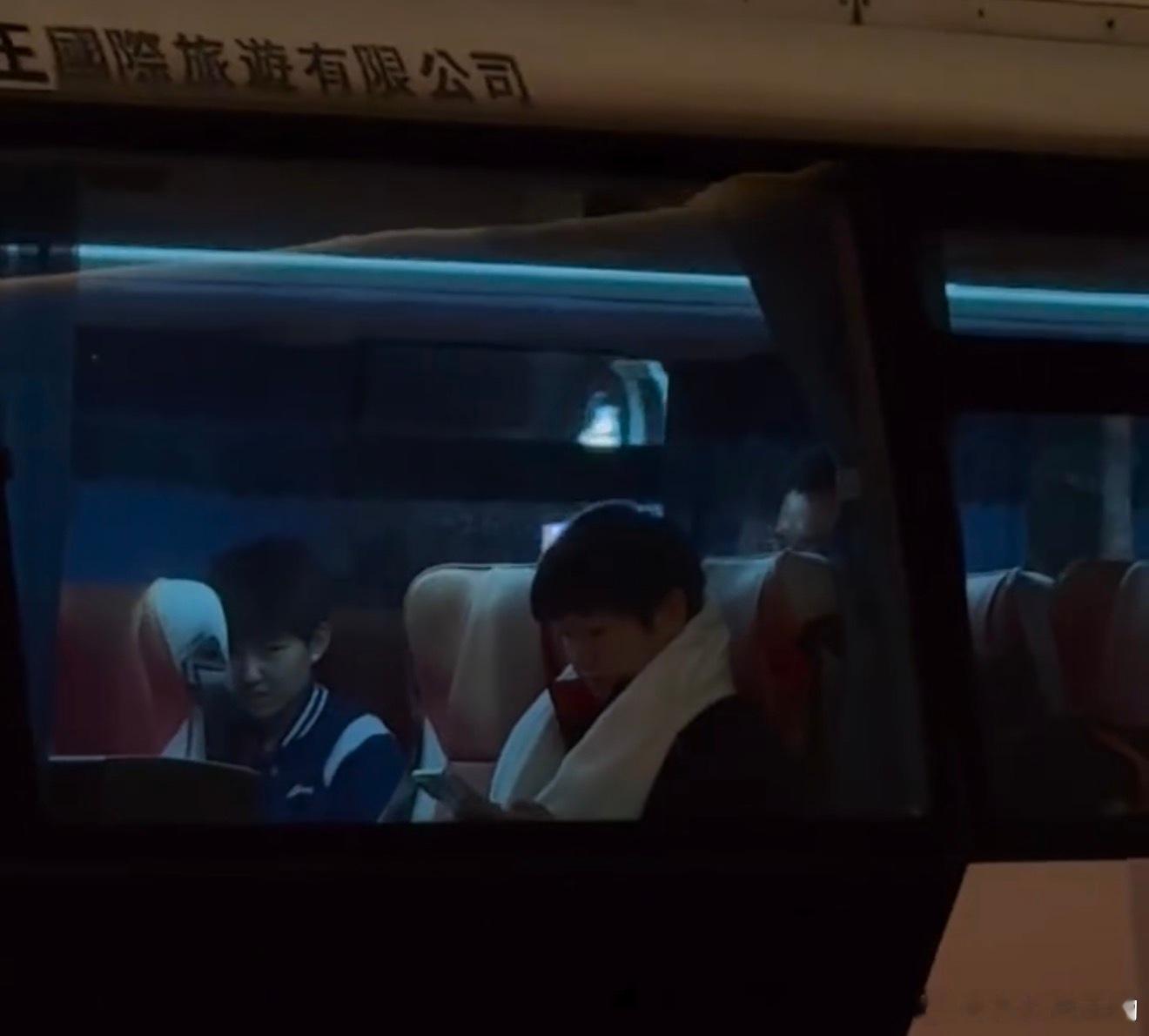 京队妹妹：头哥有人拍你lp