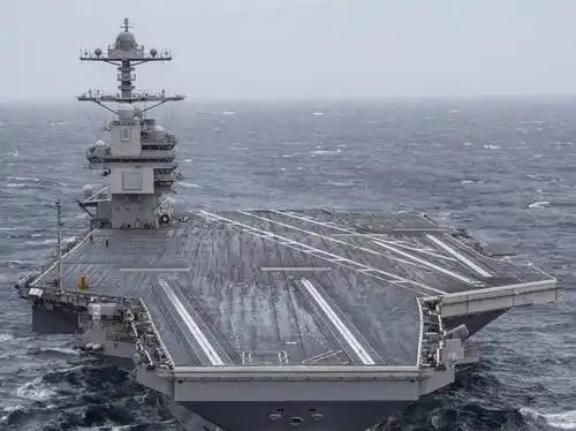 如果真打起来，中国导弹能不能打掉美国航母？答案是，基本没戏。一发导弹就把十万吨的