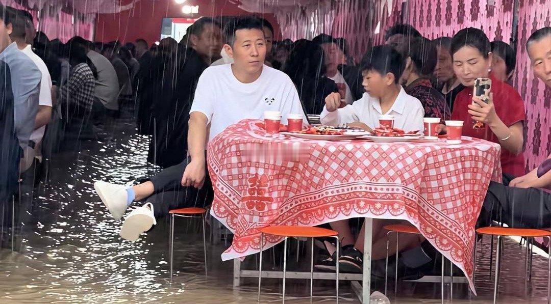 见识到真正的流水席了
