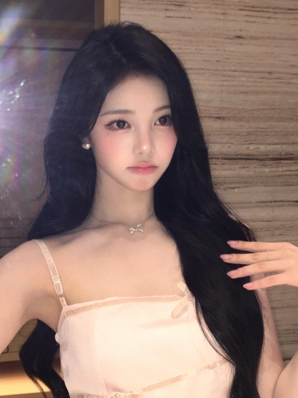 完全无法想象这仅仅是此女17岁的美貌……✨