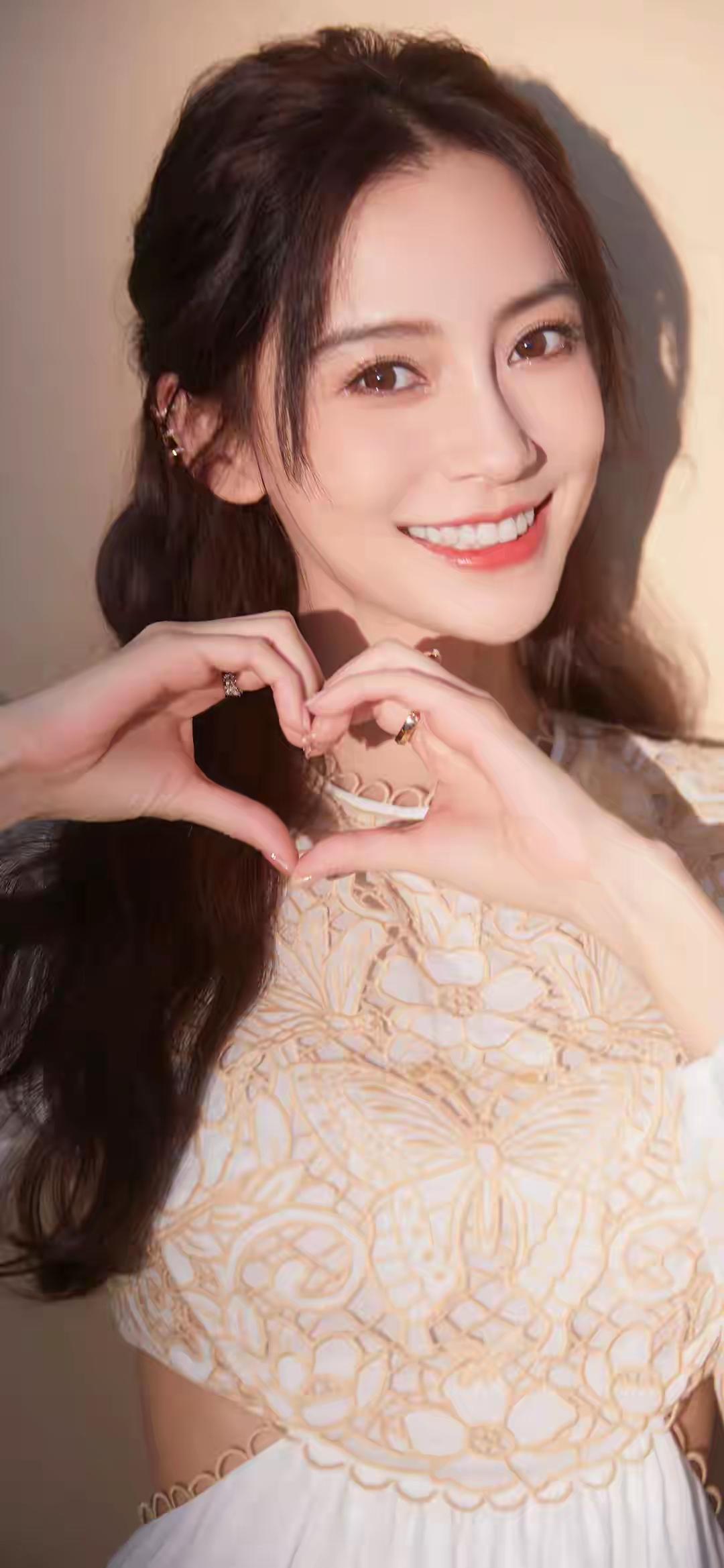 杨颖妈妈要求孩子上交压岁钱合理吗