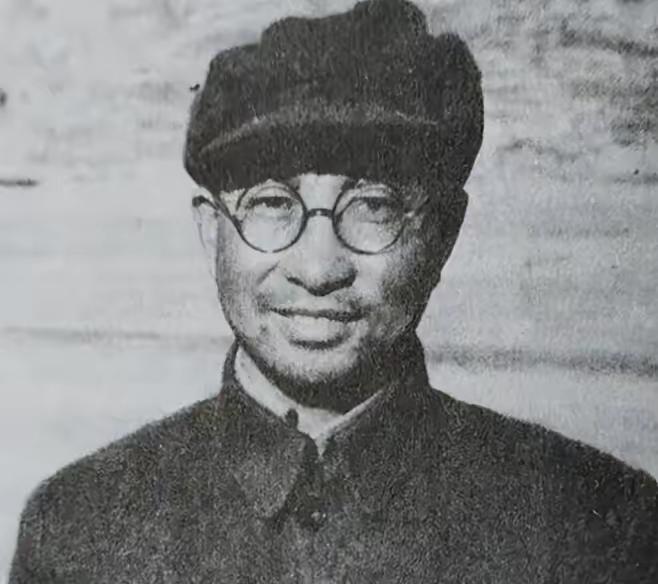 1961年，一位共产党大将病逝，远在台湾的蒋介石竟亲设灵堂、泪流满面。儿子蒋经国