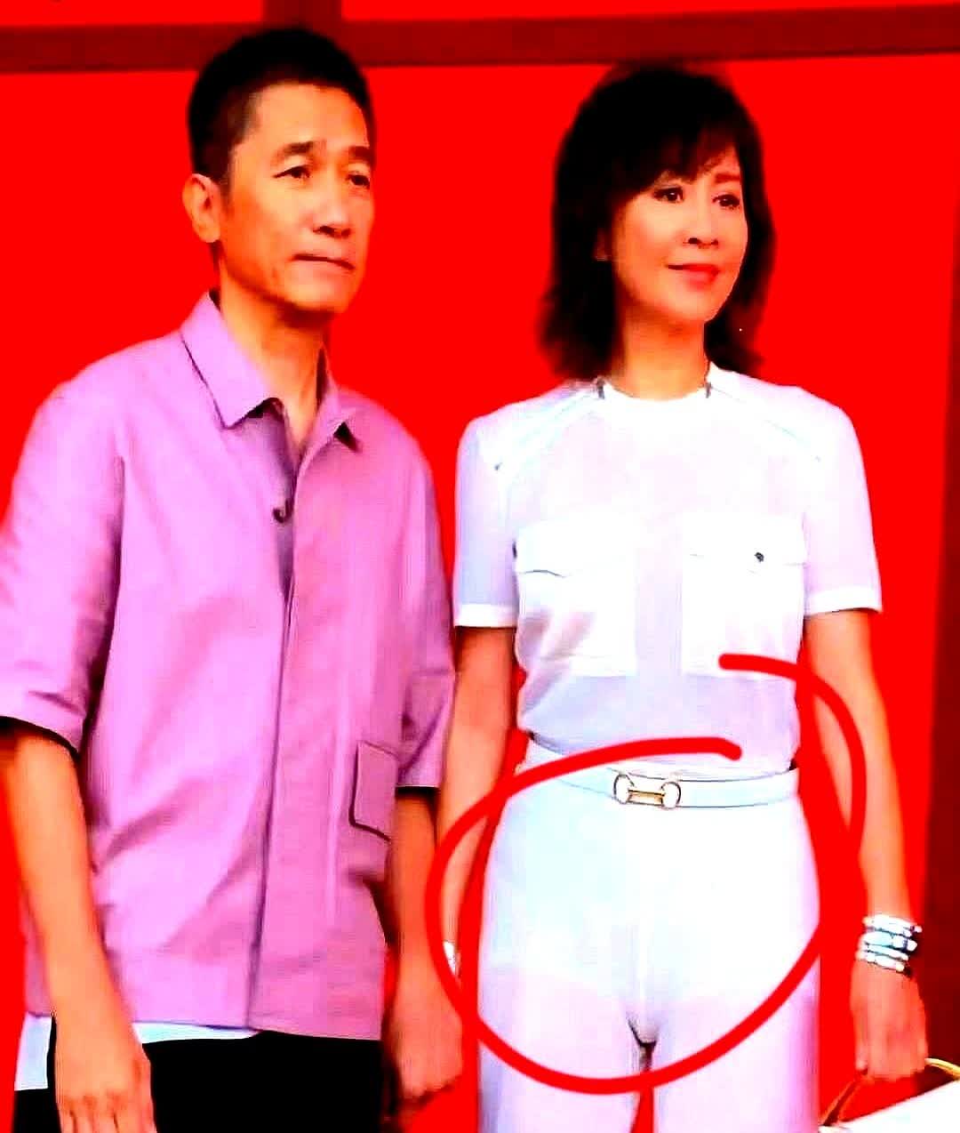 刘嘉玲怎么也没想到，出席个活动又上热搜了！网友都说她这状态哪像60岁的人