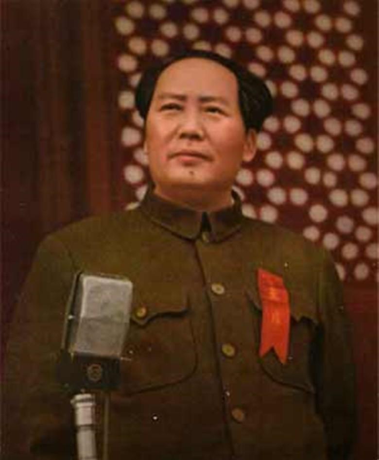 陈毅向毛主席汇报工作时到底说了哪些内容？毛主席当场严肃回应：陈毅，这件事你想都不