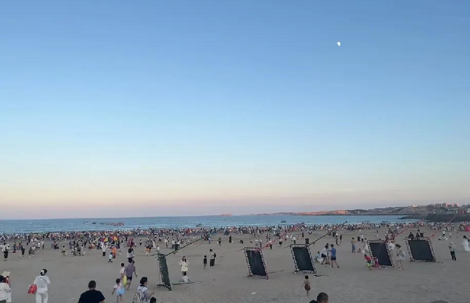 离了婚还住一起,带俩娃、搭伙过日子,现在前夫说要一起买房,可我越想越慌。当