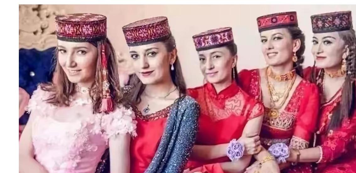 迪丽热巴和古力娜扎，哪一个更漂亮迪丽热巴。