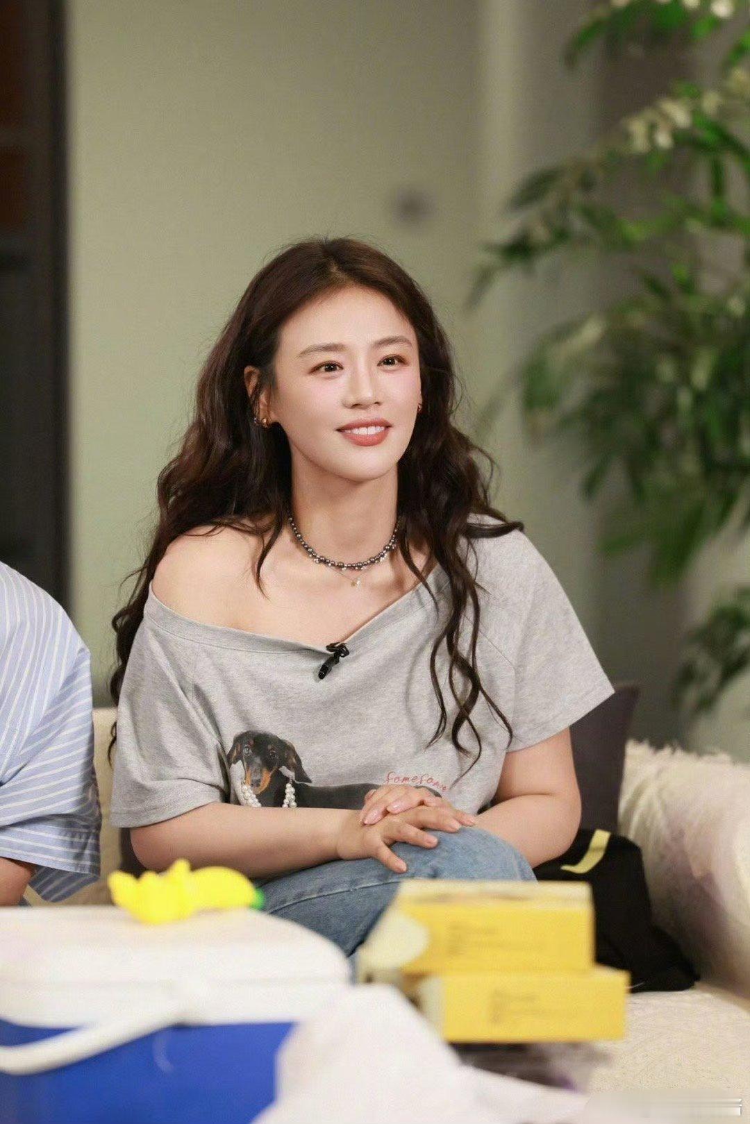 马思纯白月光回国这才是我的大小姐呀，马姐稳居现役京圈美女第一，客观的合理的[笑