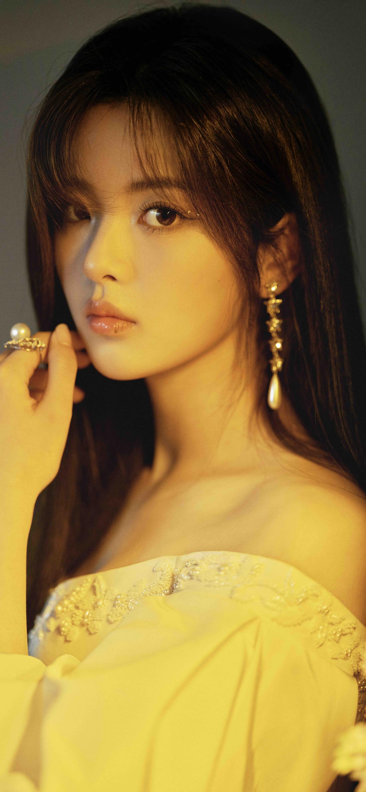 美女壁纸-第6189期-杨超越