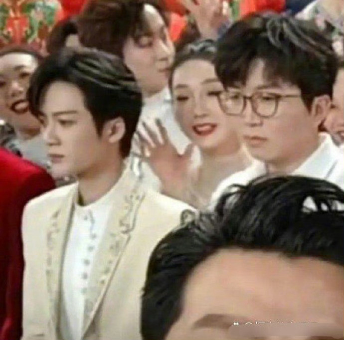 哈哈哈，居然还真的有人不喜欢看春晚呢​​​​