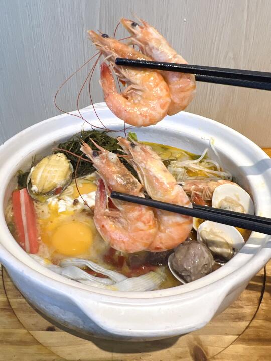 这家糟粕醋海鲜焖面真的绝了！料多到爆