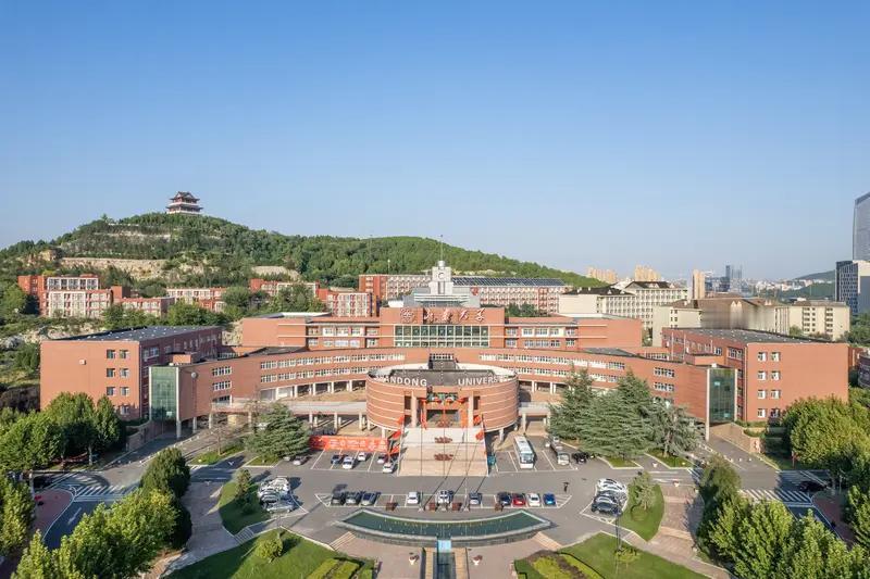 山东四个医学院已经有三个完成更名了，现在就剩一个济宁医学院了。很多人都说济宁医