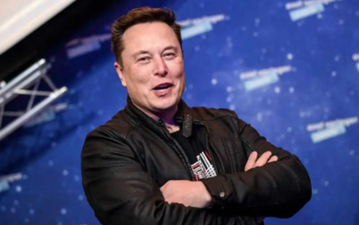 马斯克忙活半辈子搞的星链垄断，被中国一张政策文件直接戳穿死穴，意大利、加拿大连夜