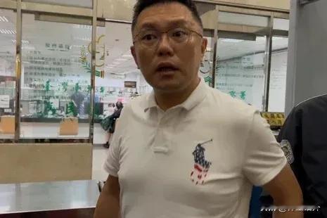 掌握检调机器打击对手就是无往不利今天上午，台北市议员张斯刚被台北市检调调查