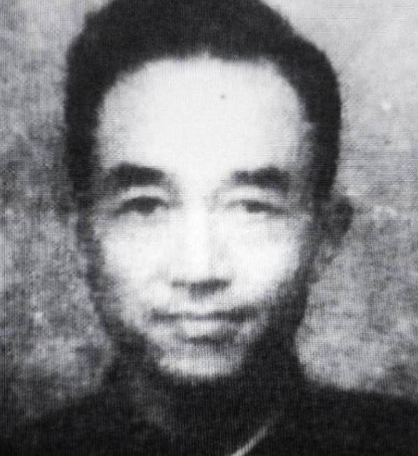 1948年，国民党江阴要塞司令戴戎光太搞笑！地下党花30两黄金帮他买官上位